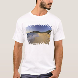 USA, Hawaii, Maui, Fußspuren im Sand, Makena T-Shirt