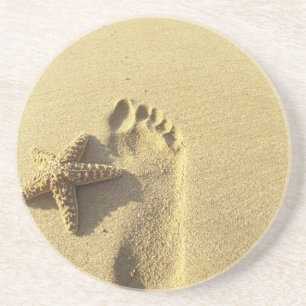 USA, Hawaii, Maui, Makena Beach, Fußabdruck und Getränkeuntersetzer