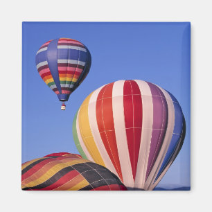USA, Idaho, Teton Valley. Buntes Heißluft- Magnet
