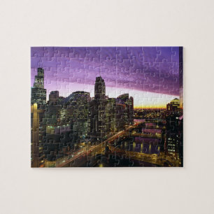 USA, IL, Chicago. Chicago Skyline und Fluss
