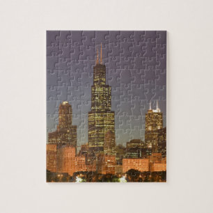 USA, Illinois, Chicago: Stadt-Skyline / Abend