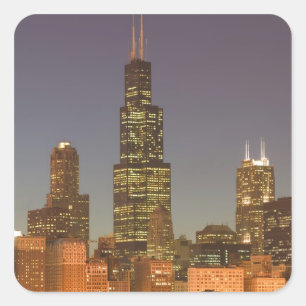 USA, Illinois, Chicago: Stadt-Skyline / Abend Quadratischer Aufkleber