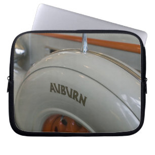 USA, Indiana, Auburn: Auburn, Cord, Duesenberg 13 Laptopschutzhülle