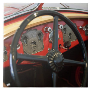 USA, Indiana, Auburn: Auburn, Cord, Duesenberg 2 Fliese