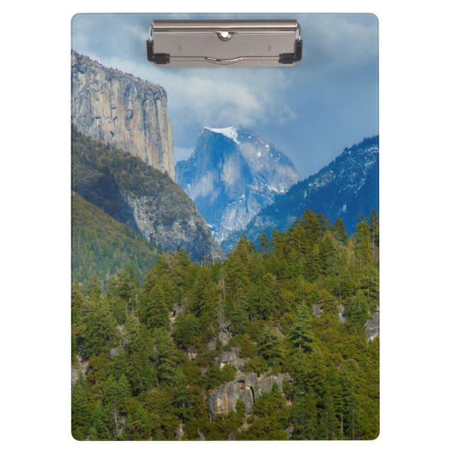 USA, Kalifornien. Aussicht auf die halbe Kuppel im Klemmbrett (Vorderseite)