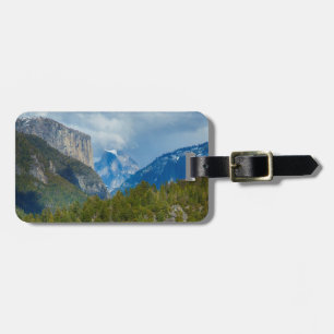 USA, Kalifornien. Blick auf Half Dome im Yosemite Gepäckanhänger