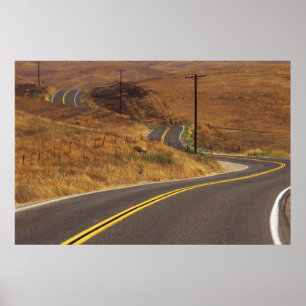 USA, Kalifornien. Kurvenreiche Landstraße. Credit Poster