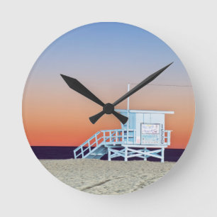 USA, Kalifornien, Los Angeles, Santa Monica Beach Runde Wanduhr