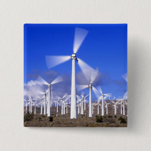 USA, Kalifornien, Mojave. Sicht auf eine Windturbi Button