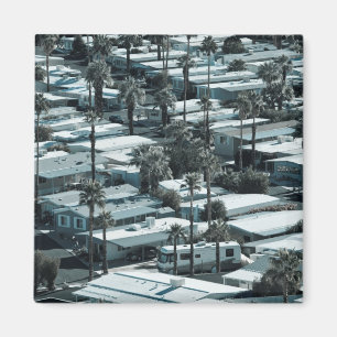 USA, Kalifornien, Palm Springs. Trailer Park auf Magnet