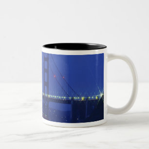 USA, Kalifornien, San Francisco. Goldenes Tor 2 Zweifarbige Tasse
