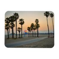 USA, Kalifornien, Santa Monica Pier bei Sonnenunte