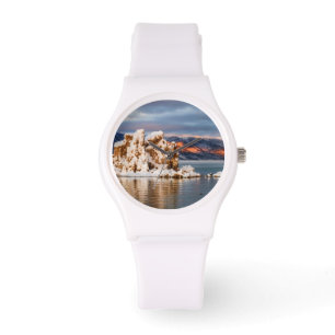USA, Kalifornien, Sonnenaufgang in Monosee Armbanduhr