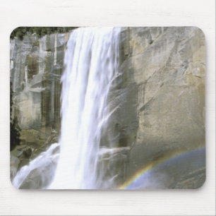 USA, Kalifornien, Yosemite-Nationalpark. Vernal Mousepad
