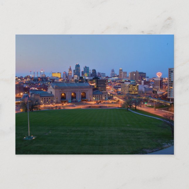 USA - Kansas - City Skyline As Night Descends Postkarte (Vorderseite)
