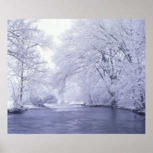 USA, Kentucky, Louisville. Schnee bedeckt Poster