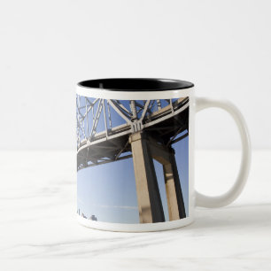 USA, Louisiana, New Orleans. Skyline aus der 2 Zweifarbige Tasse
