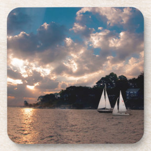 USA, Massachusetts. Segelvergnügen bei Sonnenunter Getränkeuntersetzer