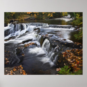 USA, Michigan, Oberhalbinsel. Bond Falls und Poster