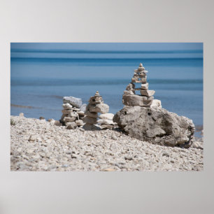 USA, Michigan. Steinfürme am Strand Poster