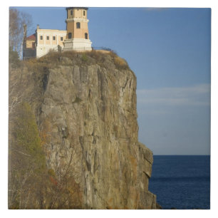 USA, Minnesota. Split Rock Leuchtturm am See Fliese