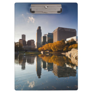USA, Nebraska, Omaha, Gene Leahy Mall, Skyline Klemmbrett