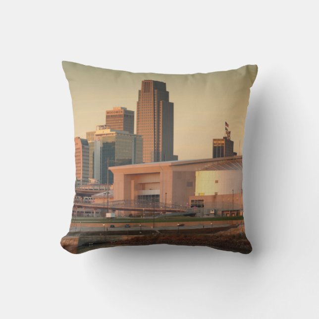 USA, Nebraska, Omaha, Skyline Kissen (Vorderseite)