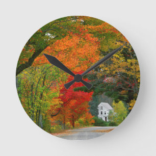 USA, Neuengland, New Hampshire, Andover Runde Wanduhr