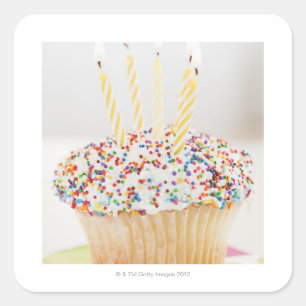 USA, New Jersey, Jersey City, Cupcake with Quadratischer Aufkleber