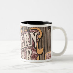 USA, New Mexico, Cloudcroft: Bergstadt (el. Zweifarbige Tasse