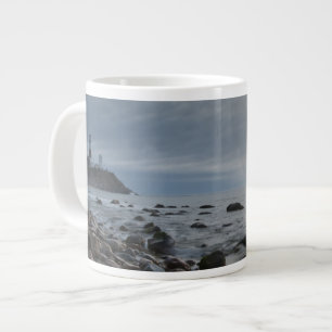USA, New York, East Hampton. Montauk Point Jumbo-Tasse
