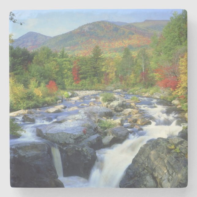USA, New York. Ein Wasserfall im Adirondack Steinuntersetzer (Vorderseite)