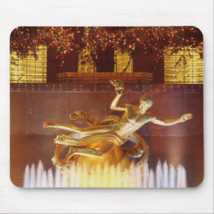 USA, New York, New York City, Statue of Mousepad