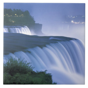 USA, New York, Niagara Falls. American Falls in Fliese