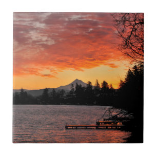 USA, Oregon. Blauer See und Mt. Hood bei Sonnenauf Fliese