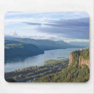 USA, Oregon, Columbia River Gorge, Vista House Mousepad