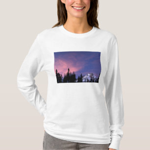 USA, Oregon, Mount Hood von Timberline T-Shirt