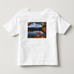 USA, Oregon, Mt. Hood National Forest. Kleinkind T-shirt