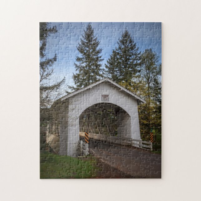 USA, Oregon, Scio, Hannah Bridge 2 (Vertikal)