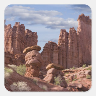 USA, Utah. Blick auf Fisher Towers. Bildnachweis: Quadratischer Aufkleber