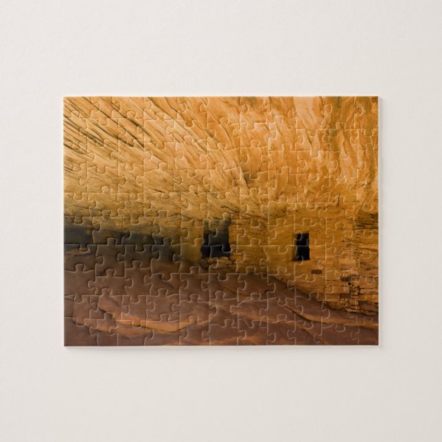 USA, Utah, Cedar Mesa, Mule Canyon.Sandstone (Horizontal)