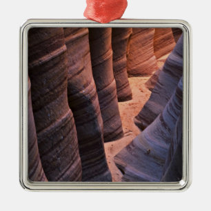 USA, Utah, Escalante. Wiederholender Sandstein Ornament Aus Metall