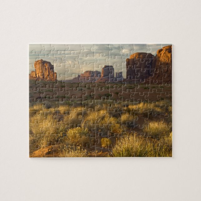 USA, Utah, Monument Valley National Park. (Horizontal)