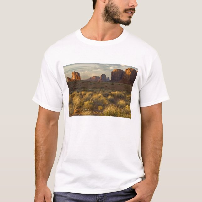 USA, Utah, Monument Valley National Park. T-Shirt (Vorderseite)