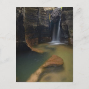USA, Utah, Zion-Nationalpark. Keyhole Falls in Postkarte