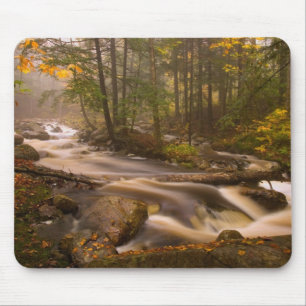 USA, Vermont, East Arlington, Fließende Bäche 2 Mousepad