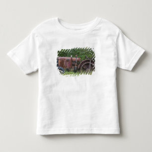 USA, Vermont, MANCHESTER: Antiker Ackerschlepper Kleinkind T-shirt