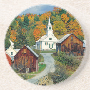 USA, Vermont, Waits River. Herbstlaub ergänzt Sandstein Untersetzer