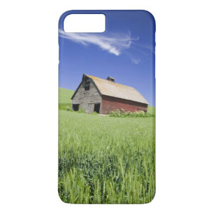 USA, Washington, Altes rotes Farmhaus im Frühjahr Case-Mate iPhone Hülle