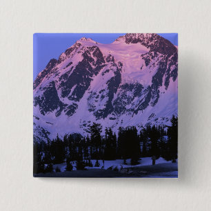USA, Washington, Mt. Shuskan in North Cascades Button